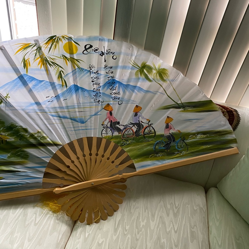 Decorative Fan - Picture 2 of 3